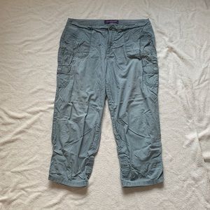 Gloria Vanderbilt grey/green capris